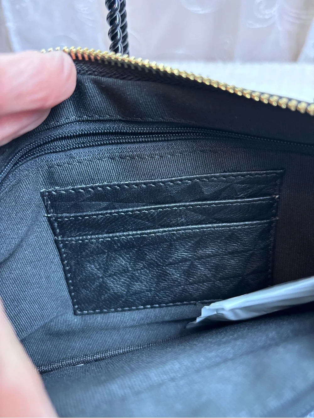 H&Butler Mighty Purse Diamond Black Leather Wristlet w/ Built-in Phone Charger - Picture 13 of 16